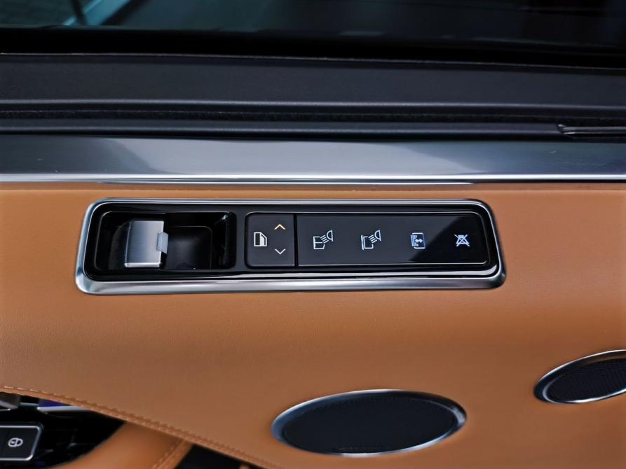 Land Rover Range Rover IV Рестайлинг Москва  - изображение 35
