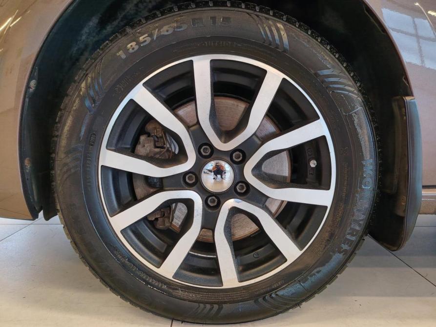 Volkswagen Polo V Рестайлинг Санкт-Петербург  - изображение 6