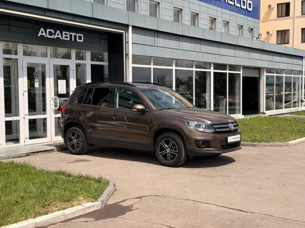 Volkswagen Tiguan I Рестайлинг с пробегом 2015 года, цена 1 499 000 рублей, 86002 км, внедорожник, Автокод Объявления