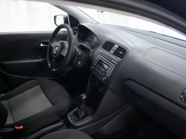 Volkswagen Polo V с пробегом 2014 года, цена 728 000 рублей, 130314 км, седан, Автокод Объявления
