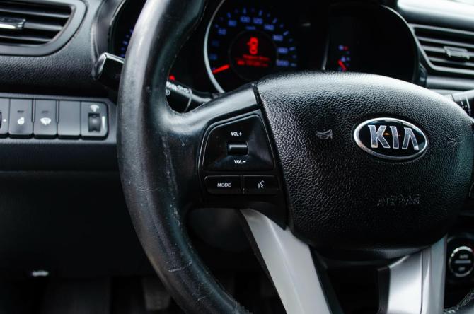 Kia Rio III с пробегом 2014 года, цена 850 000 рублей, 130000 км, седан, Автокод Объявления