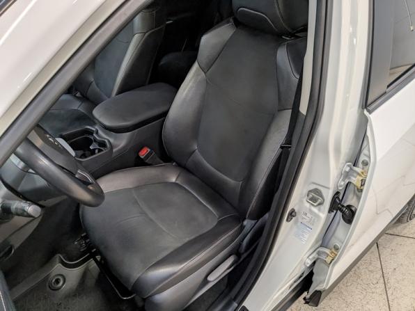 Toyota RAV4 V (XA50) с пробегом 2021 года, цена 3 390 000 рублей, 136228 км, внедорожник, Автокод Объявления