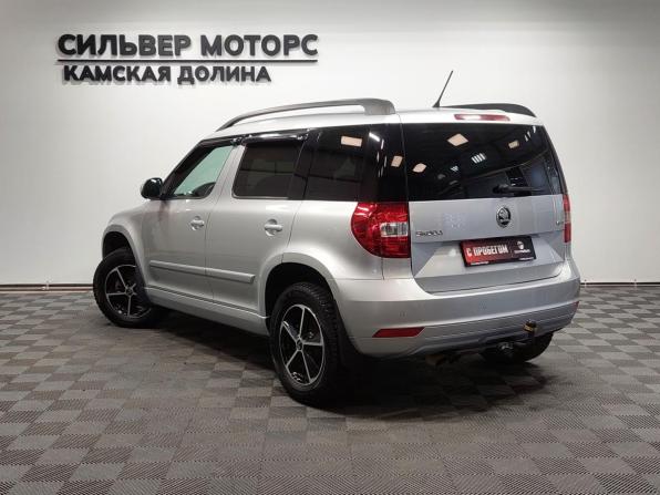 Skoda Yeti I Рестайлинг с пробегом 2015 года, цена 1 330 000 рублей, 196000 км, внедорожник, Автокод Объявления