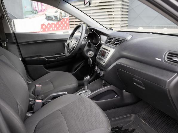Kia Rio III Рестайлинг с пробегом 2016 года, цена 827 000 рублей, 167091 км, седан, Автокод Объявления