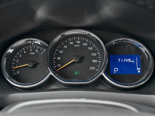 Renault Logan II с пробегом 2018 года, цена 970 000 рублей, 71149 км, седан, Автокод Объявления