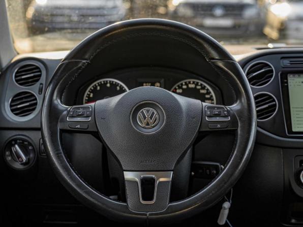 Volkswagen Tiguan I Рестайлинг с пробегом 2013 года, цена 958 000 рублей, 180599 км, внедорожник, Автокод Объявления