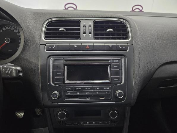 Volkswagen Polo V с пробегом 2013 года, цена 599 000 рублей, 220027 км, седан, Автокод Объявления
