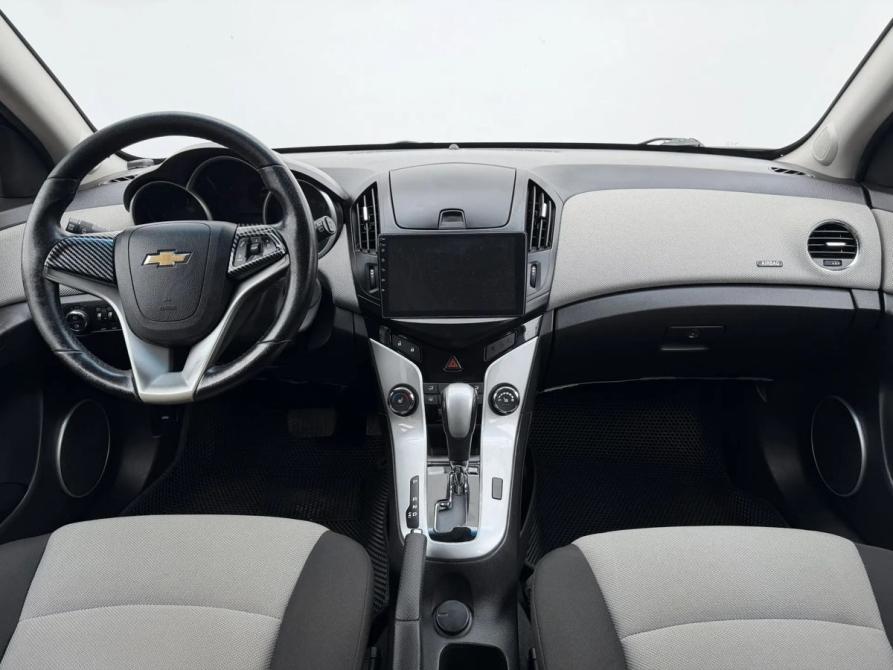 Chevrolet Cruze I Рестайлинг Москва  - изображение 9