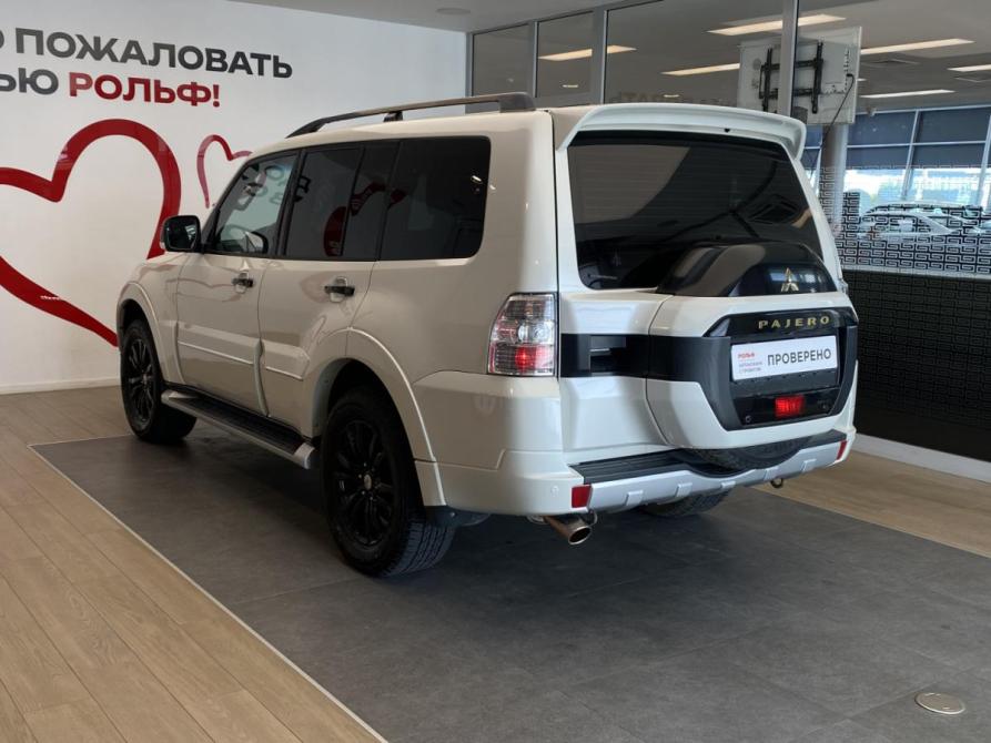 Mitsubishi Pajero IV Рестайлинг 2 Москва  - изображение 7