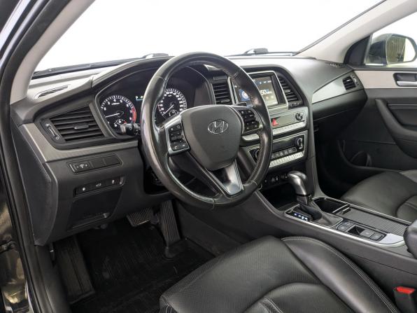 Hyundai Sonata VII (LF) Рестайлинг с пробегом 2017 года, цена 1 590 000 рублей, 148080 км, седан, Автокод Объявления