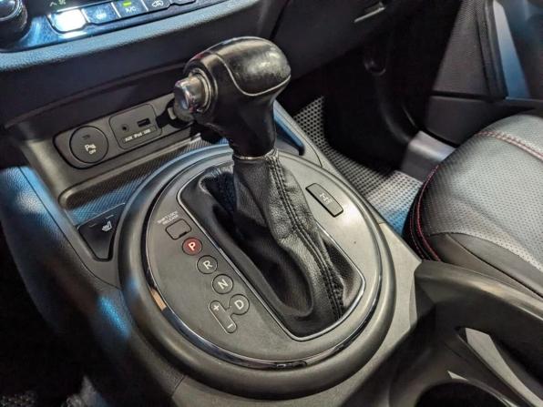 Kia Sportage III с пробегом 2012 года, цена 1 290 000 рублей, 271526 км, внедорожник, Автокод Объявления