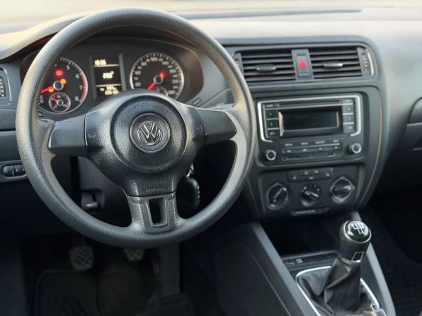 Volkswagen Jetta VI Рестайлинг с пробегом 2014 года, цена 800 000 рублей, 254200 км, седан, Автокод Объявления