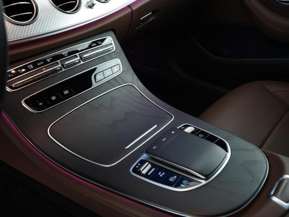 Mercedes-Benz E-Класс V (W213 S213 C238) Рестайлинг с пробегом 2021 года, цена 5 477 077 рублей, 51124 км, седан, Автокод Объявления