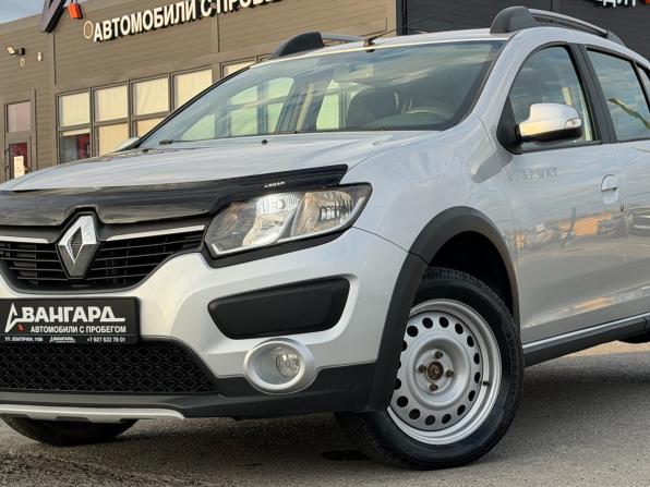 Renault Sandero II с пробегом 2015 года, цена 890 000 рублей, 157000 км, хэтчбек, Автокод Объявления