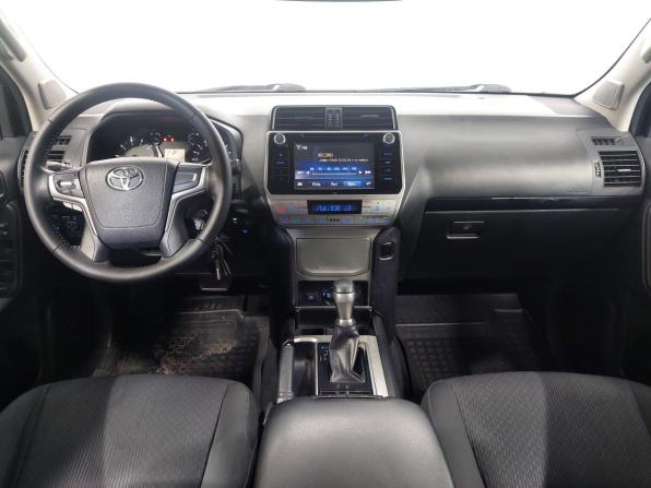 Toyota Land Cruiser Prado 150 Series Рестайлинг 2 с пробегом 2018 года, цена 3 990 000 рублей, 153000 км, внедорожник, Автокод Объявления