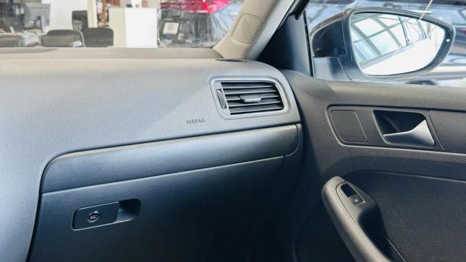 Volkswagen Jetta VI с пробегом 2014 года, цена 1 098 000 рублей, 113000 км, седан, Автокод Объявления