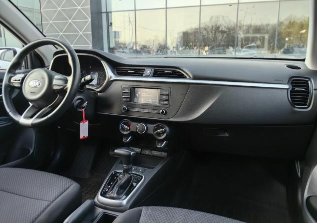 Kia Rio IV Рестайлинг с пробегом 2021 года, цена 1 330 000 рублей, 102644 км, седан, Автокод Объявления