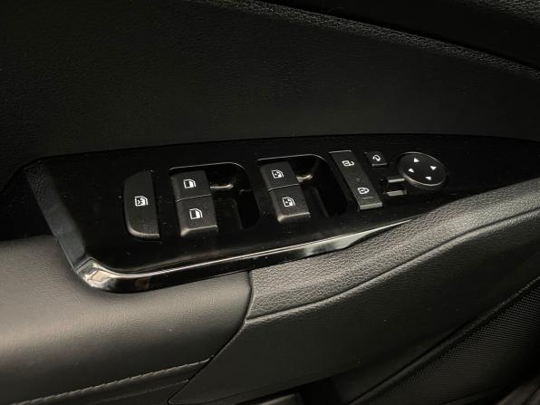 Kia Sportage V с пробегом 2024 года, цена 3 400 000 рублей, 29810 км, внедорожник, Автокод Объявления