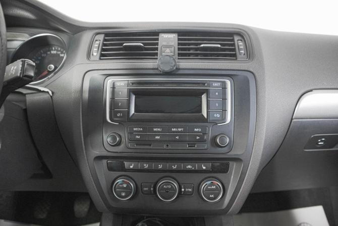 Volkswagen Jetta VI Рестайлинг с пробегом 2015 года, цена 1 149 000 рублей, 208000 км, седан, Автокод Объявления
