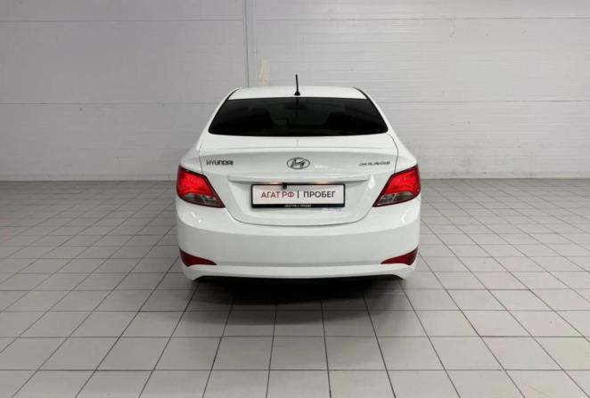 Hyundai Solaris I Рестайлинг с пробегом 2015 года, цена 1 050 000 рублей, 121120 км, седан, Автокод Объявления