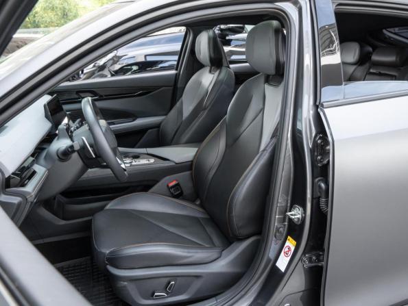 Changan UNI-V I с пробегом 2023 года, цена 2 365 000 рублей, 51526 км, лифтбек, Автокод Объявления