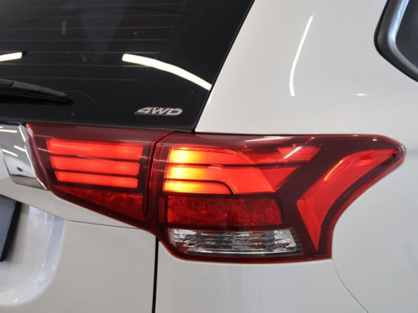 Mitsubishi Outlander III Рестайлинг 2 с пробегом 2017 года, цена 1 824 000 рублей, 150859 км, внедорожник, Автокод Объявления
