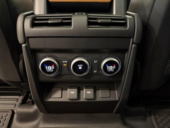 Land Rover Defender II с пробегом 2023 года, цена 10 990 000 рублей, 22736 км, внедорожник, Автокод Объявления