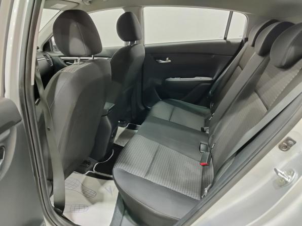 Kia Rio IV Рестайлинг с пробегом 2020 года, цена 1 500 000 рублей, 138000 км, хэтчбек, Автокод Объявления
