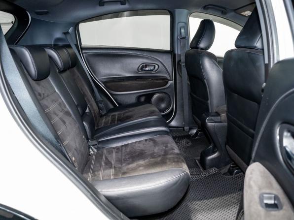 Honda Vezel I с пробегом 2016 года, цена 1 635 000 рублей, 152471 км, внедорожник, Автокод Объявления