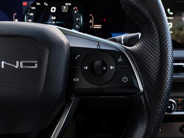 BAIC U5 Plus с пробегом 2023 года, цена 1 290 000 рублей, 48842 км, седан, Автокод Объявления