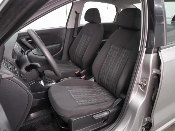 Volkswagen Polo V Рестайлинг с пробегом 2019 года, цена 1 340 000 рублей, 39892 км, седан, Автокод Объявления