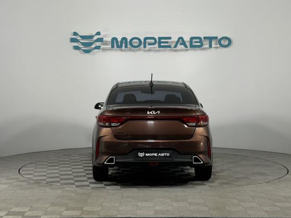 Kia Rio IV Рестайлинг с пробегом 2022 года, цена 1 250 000 рублей, 219264 км, седан, Автокод Объявления