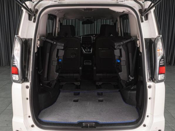 Nissan Serena V (C27) с пробегом 2018 года, цена 1 899 000 рублей, 127436 км, минивэн, Автокод Объявления