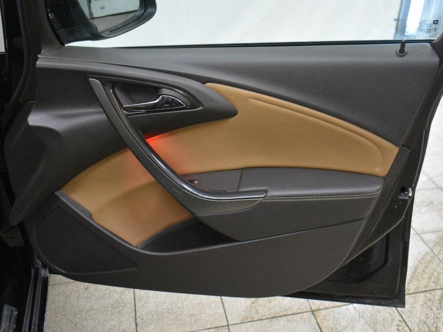 Opel Astra J Рестайлинг Мурманск  - изображение 12