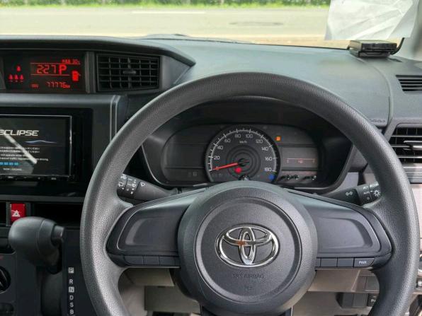 Toyota Roomy I Рестайлинг с пробегом 2021 года, цена 1 100 000 рублей, 77776 км, микровэн, Автокод Объявления