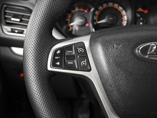 Lada (ВАЗ) Vesta I с пробегом 2019 года, цена 950 000 рублей, 176048 км, седан, Автокод Объявления