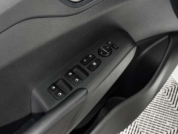 Hyundai Solaris II Рестайлинг с пробегом 2020 года, цена 1 629 000 рублей, 44194 км, седан, Автокод Объявления
