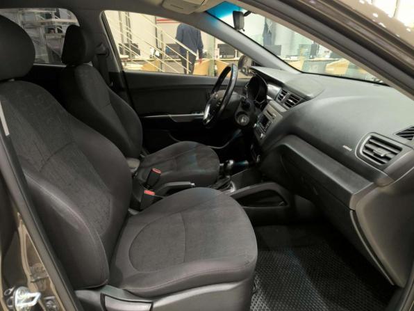 Kia Rio III Рестайлинг с пробегом 2016 года, цена 1 300 000 рублей, 108912 км, хэтчбек, Автокод Объявления
