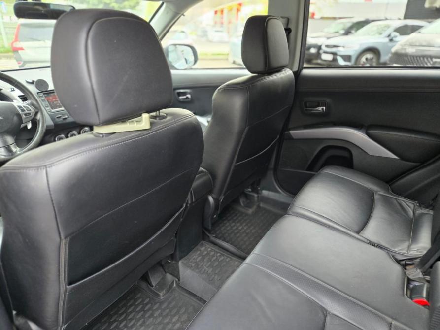 Mitsubishi Outlander II Рестайлинг Санкт-Петербург  - изображение 10