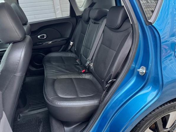 Kia Soul II Рестайлинг с пробегом 2018 года, цена 1 419 000 рублей, 170561 км, хэтчбек, Автокод Объявления