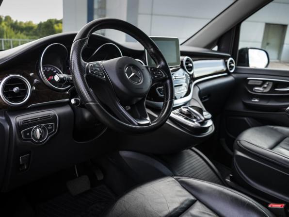 Mercedes-Benz V-Класс III (W447) с пробегом 2017 года, цена 3 298 000 рублей, 192820 км, минивэн, Автокод Объявления