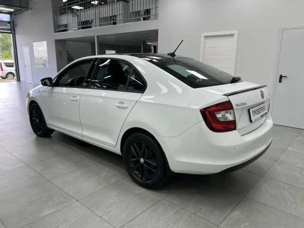 Skoda Rapid I Рестайлинг с пробегом 2017 года, цена 1 050 000 рублей, 169000 км, лифтбек, Автокод Объявления