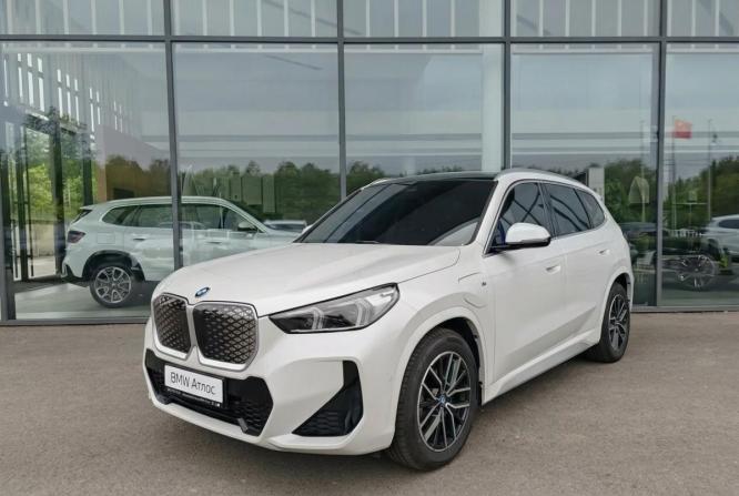 BMW iX1 с пробегом 2025 года, цена 4 990 000 рублей, 8352 км, внедорожник, Автокод Объявления