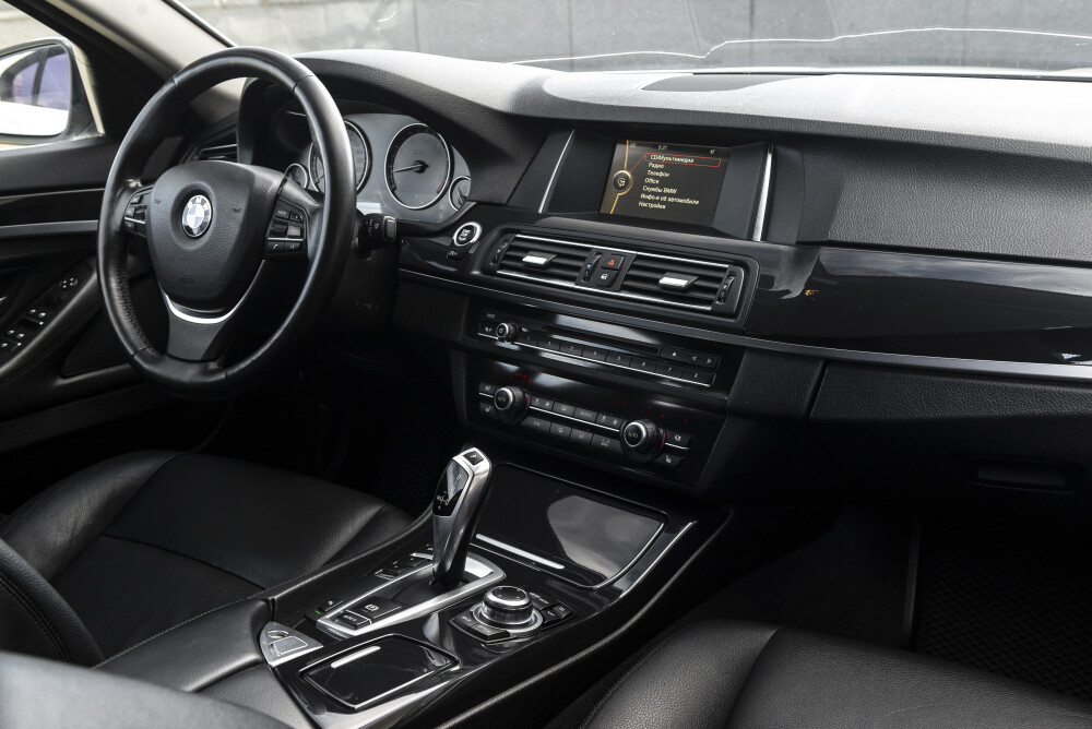BMW 5 серии VI (F10/F11/F07) Рестайлинг Казань  - изображение 11