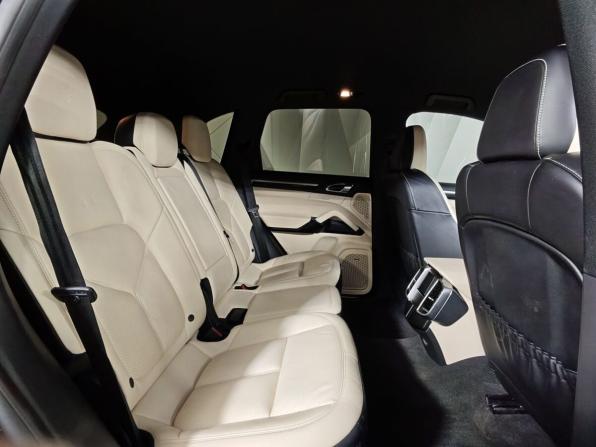 Porsche Cayenne II Рестайлинг (958) с пробегом 2017 года, цена 4 820 000 рублей, 91502 км, внедорожник, Автокод Объявления