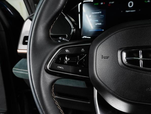 Geely Monjaro I с пробегом 2023 года, цена 2 939 000 рублей, 67935 км, внедорожник, Автокод Объявления