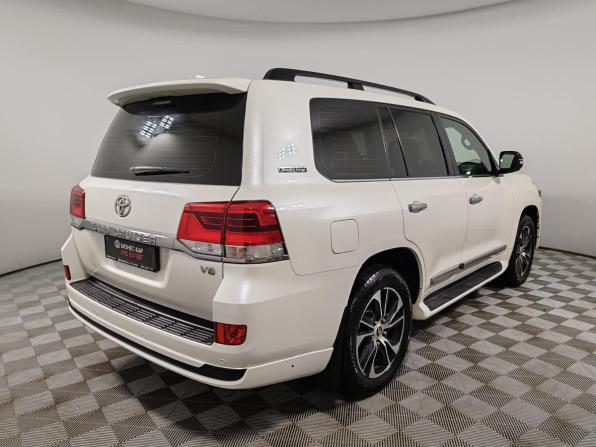 Toyota Land Cruiser 200 Series Рестайлинг 2 с пробегом 2020 года, цена 4 999 000 рублей, 331863 км, внедорожник, Автокод Объявления