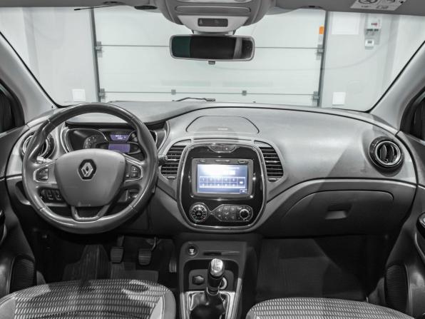 Renault Kaptur I с пробегом 2018 года, цена 1 327 474 рубля, 192933 км, внедорожник, Автокод Объявления