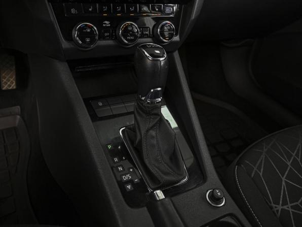 Skoda Octavia III (A7) Рестайлинг с пробегом 2020 года, цена 2 100 000 рублей, 148227 км, лифтбек, Автокод Объявления