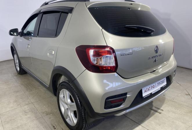 Renault Sandero II с пробегом 2016 года, цена 920 000 рублей, 120313 км, хэтчбек, Автокод Объявления